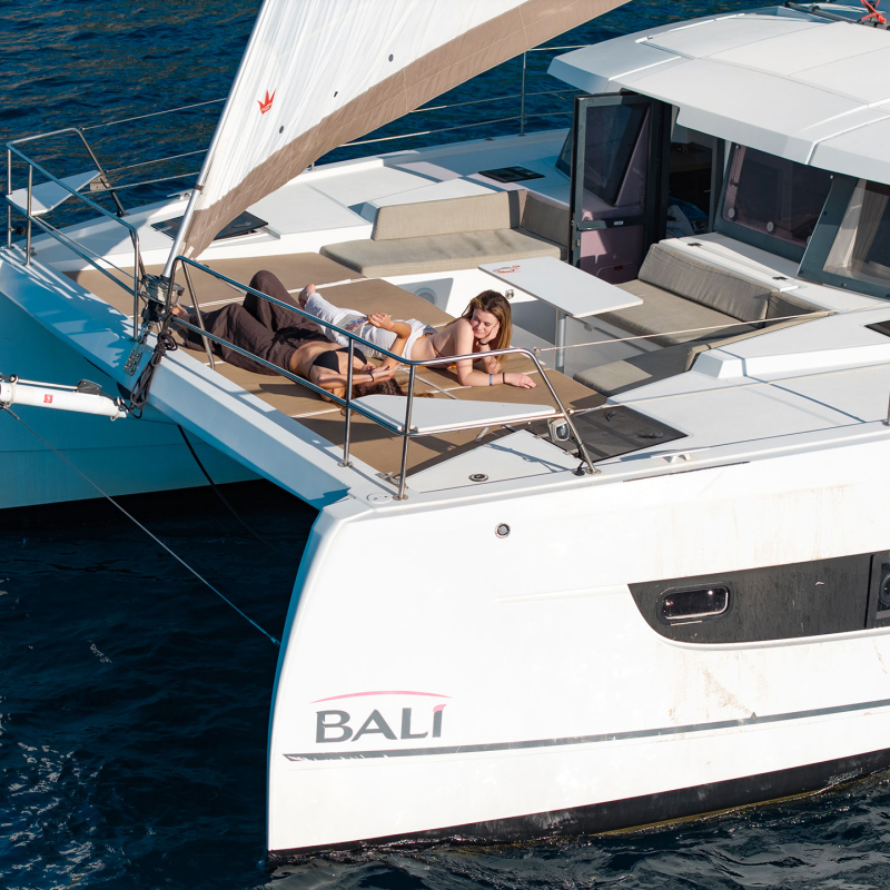 Aladar Sail