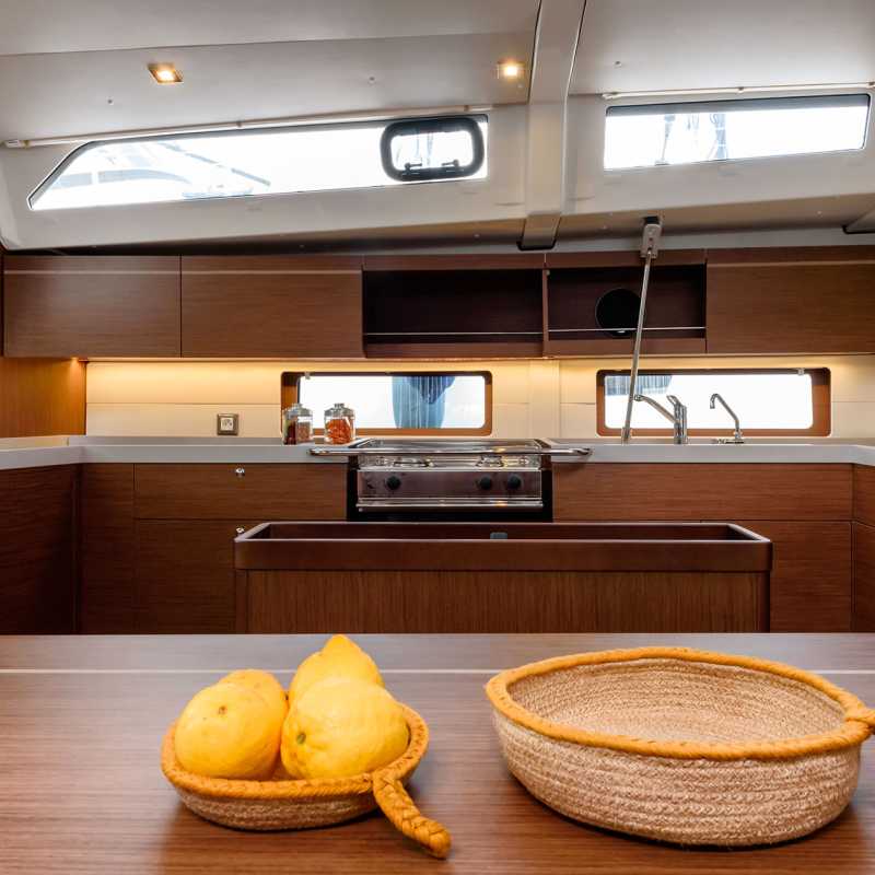 Aladar Sail