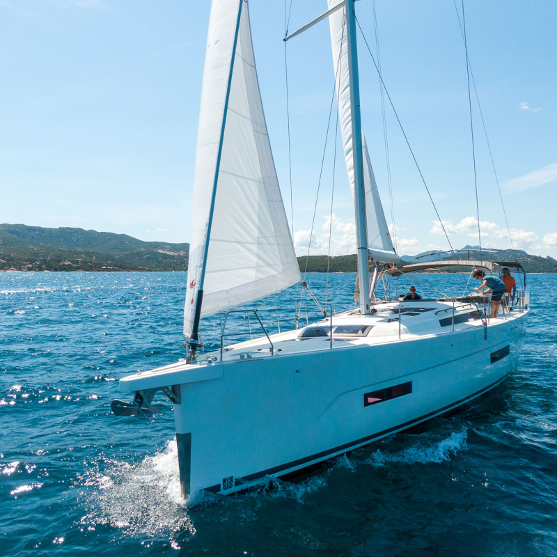 Aladar Sail