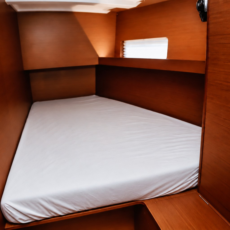 Aladar Sail