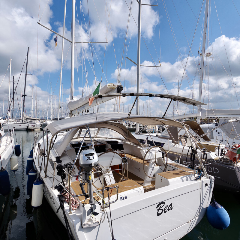 Aladar Sail