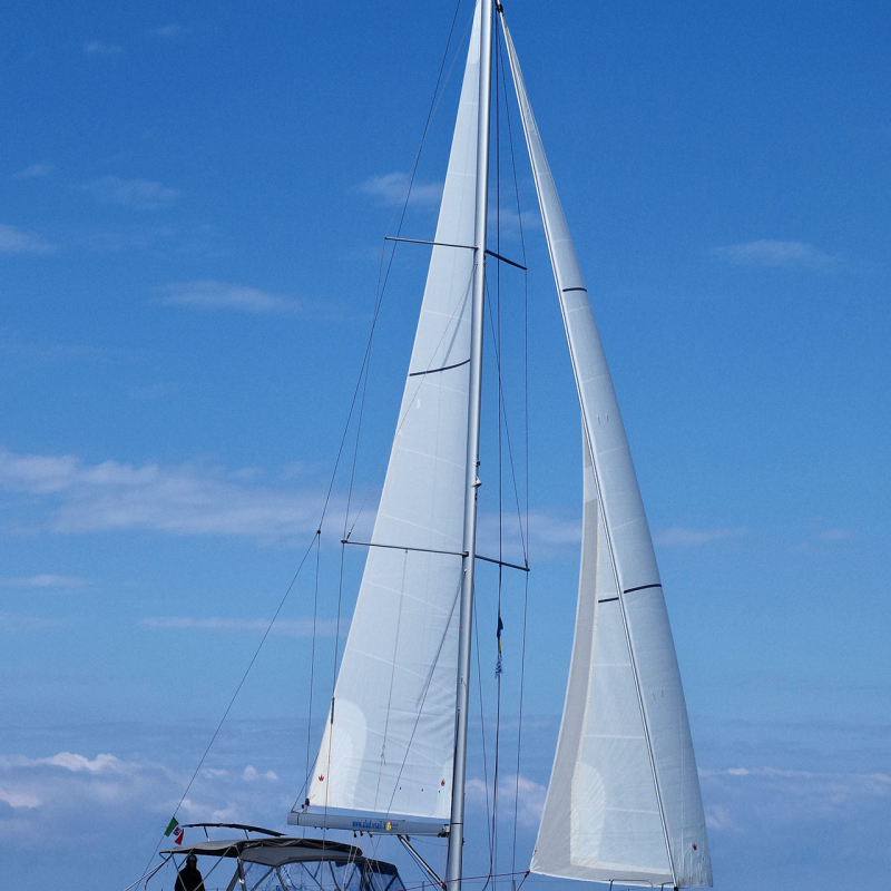 Aladar Sail